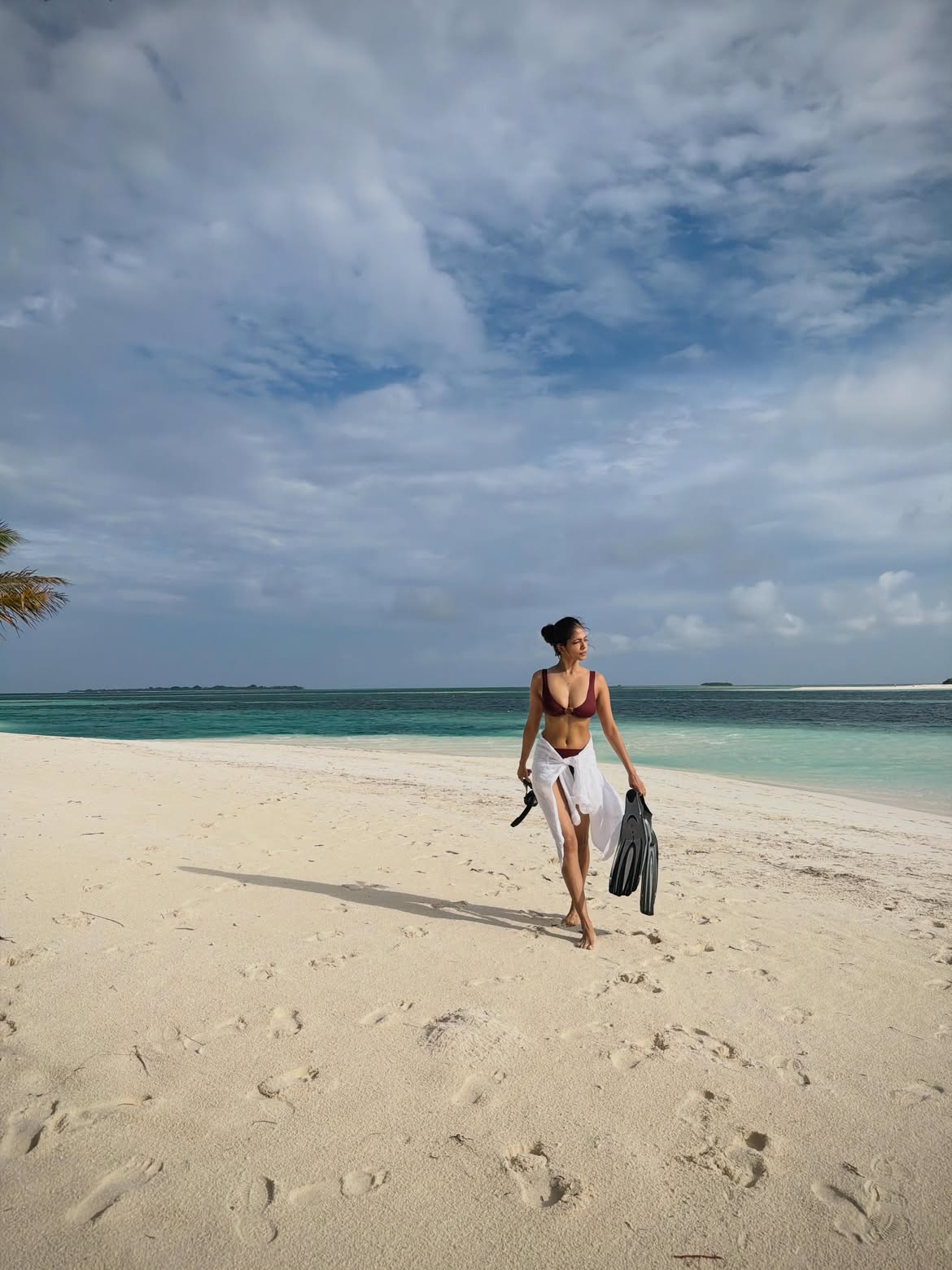 Malavika Mohanan Enjoys Sea Turtles, Sunsets and Island Bliss in Maldives