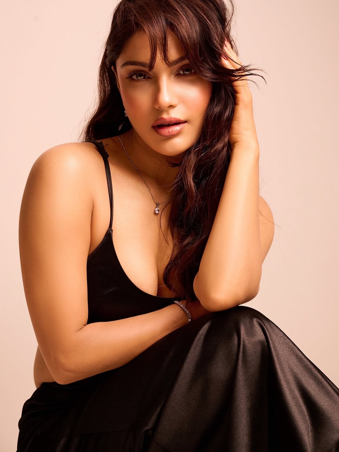 Ishita Raj Stuns in Glamorous Black Studio Portrait