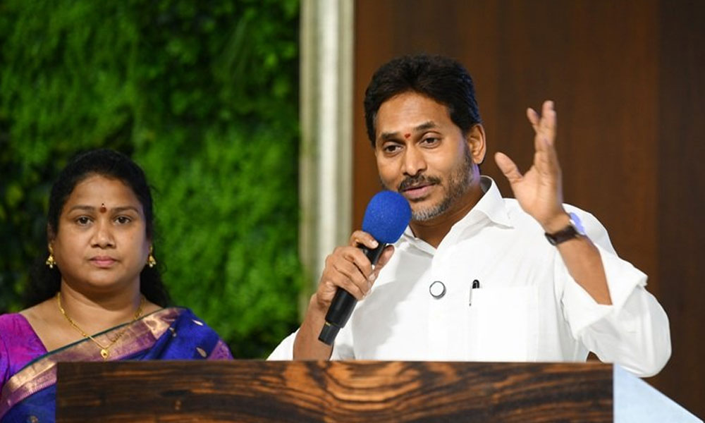 వైసీపీలో రీ జాయినింగ్స్ కమిటీ ?