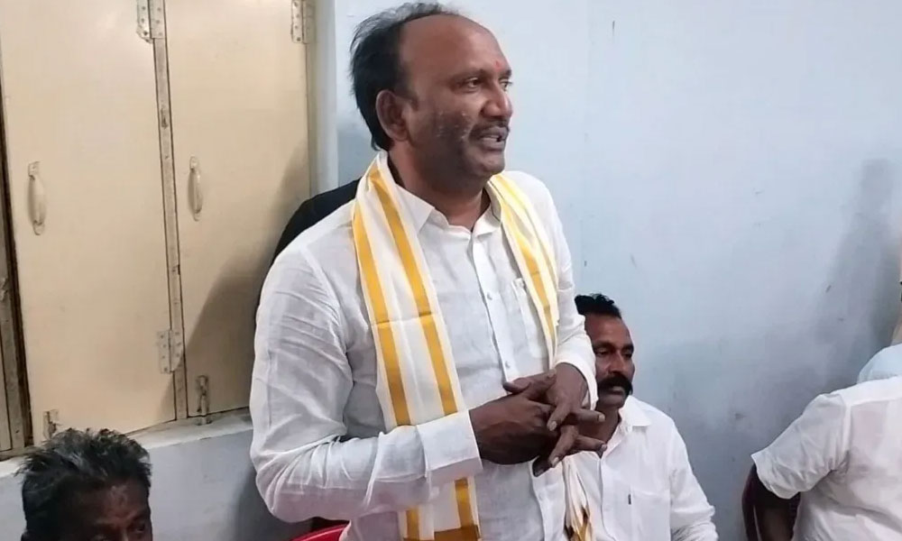 ఆమంచి డిసైడ్ అయిపోయినట్లే...ఆ పార్టీలోకే  ?