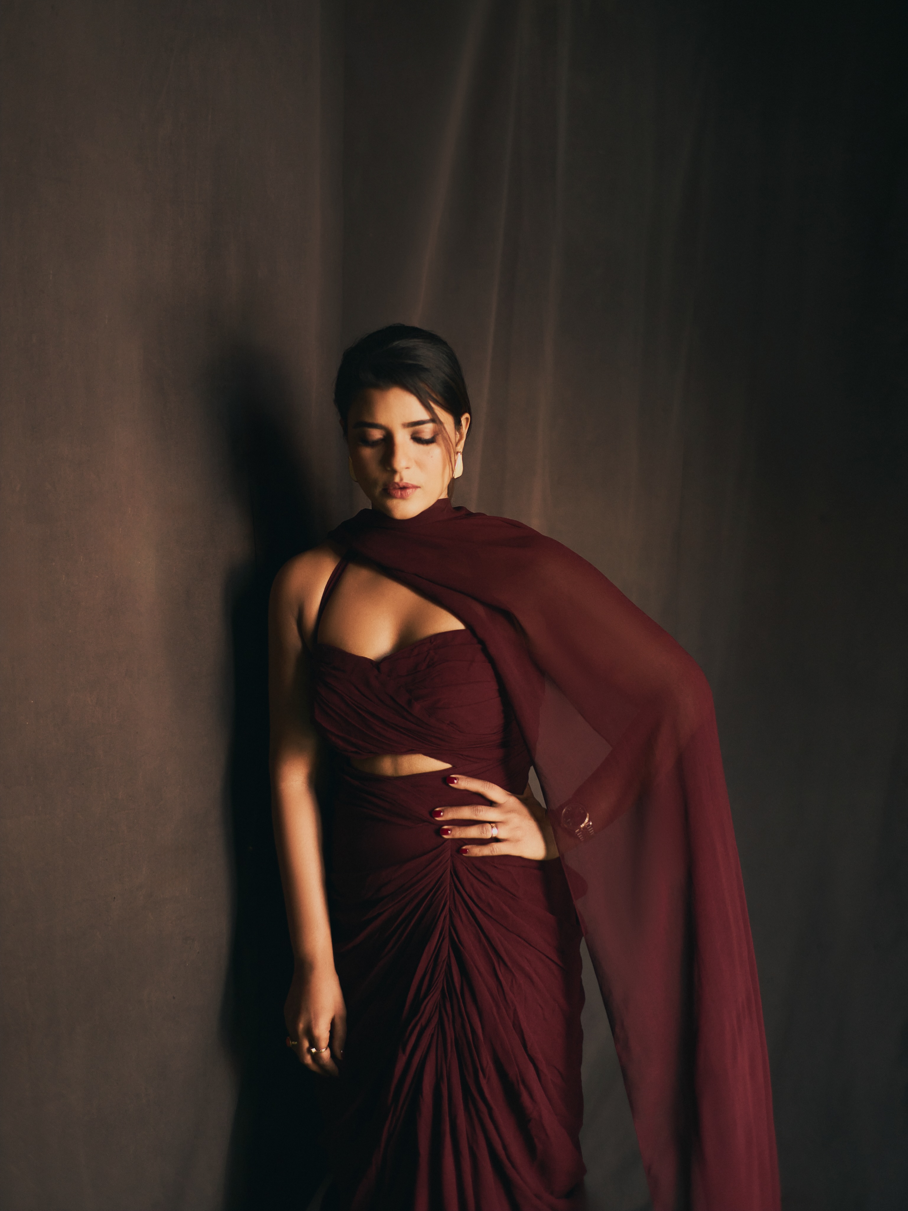 Aishwarya Rajesh Shines in Maroon: A Tale of Talent and Tenacity