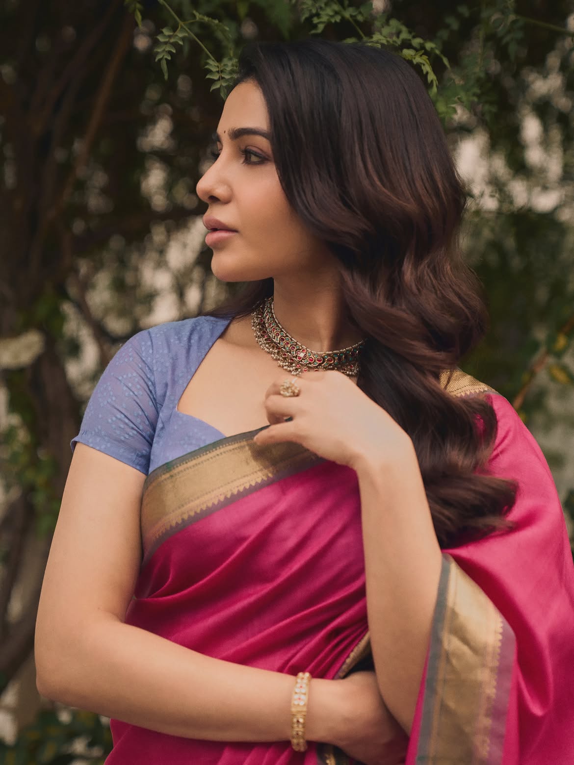 Samantha Shines in Pink Saree Photoshoot with Classic Grace and Beauty