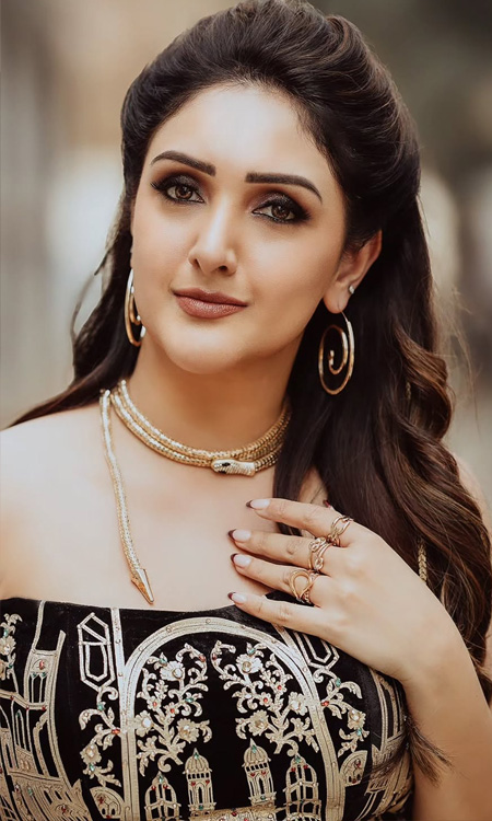 Sridevi Vijaykumar Radiates Elegance in Chic Photoshoot