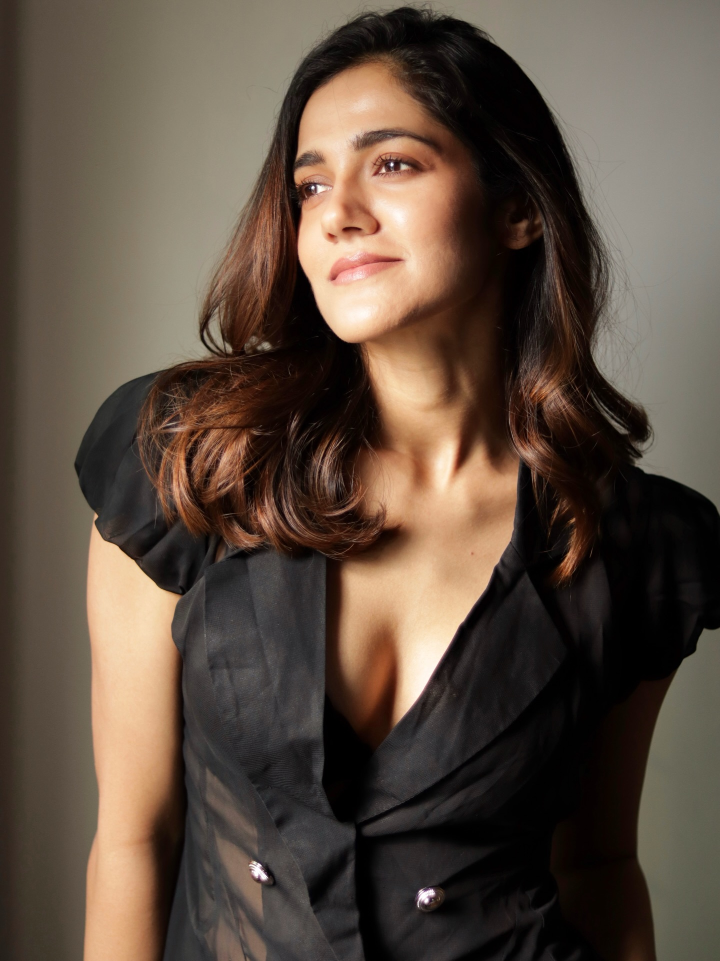 Simran Choudhary The Elegant Star Carving Her Own Path