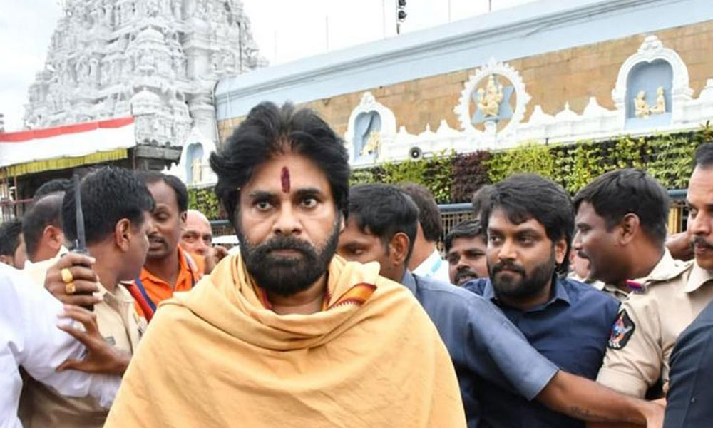 చ‌డీ చ‌ప్పుడు లేకుండా.. ప‌వ‌న్ క‌ల్యాణ్ తిరుమ‌ల టూర్‌!