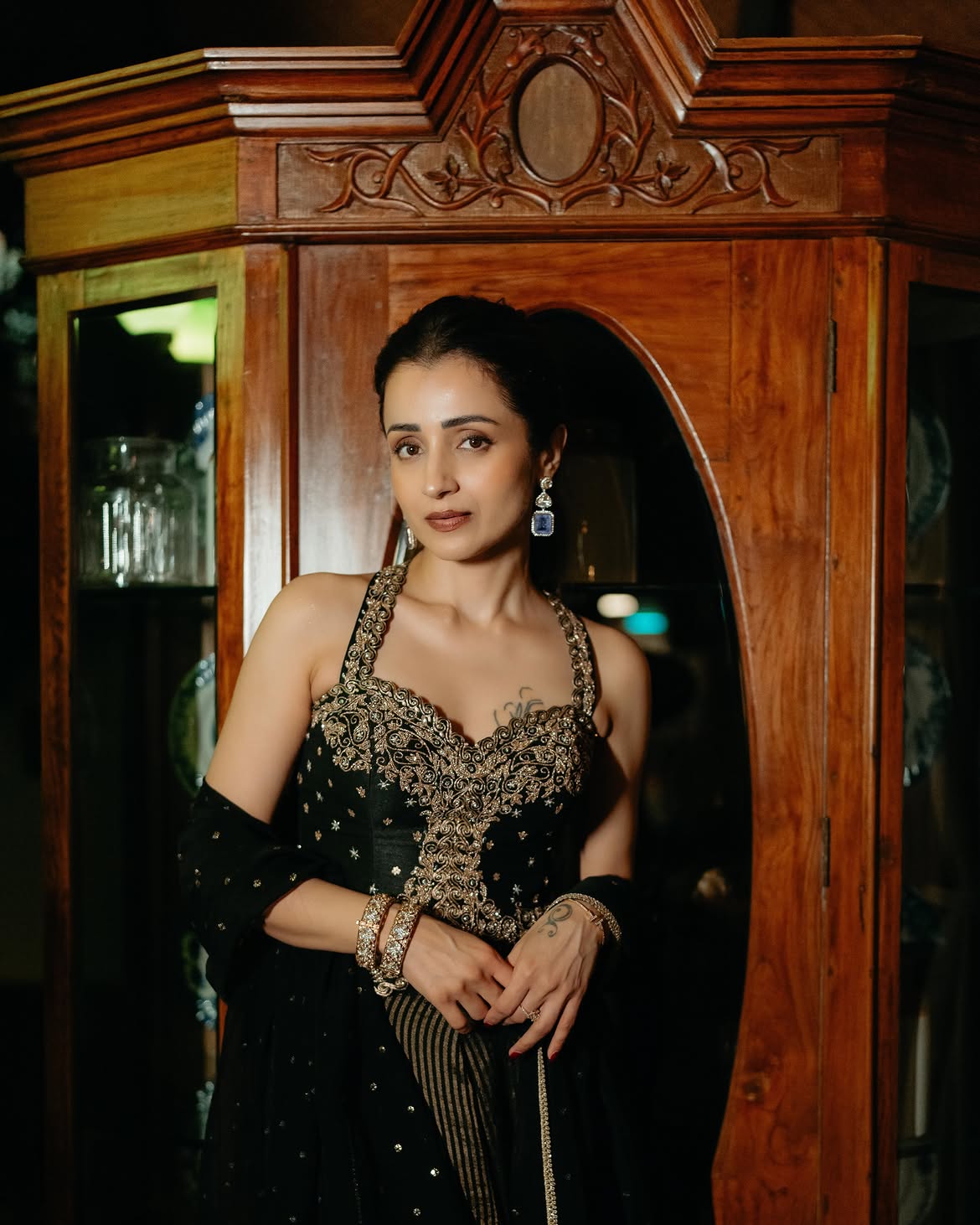 Trisha Krishnans Intense Gaze Steals the Spotlight in Latest Photos