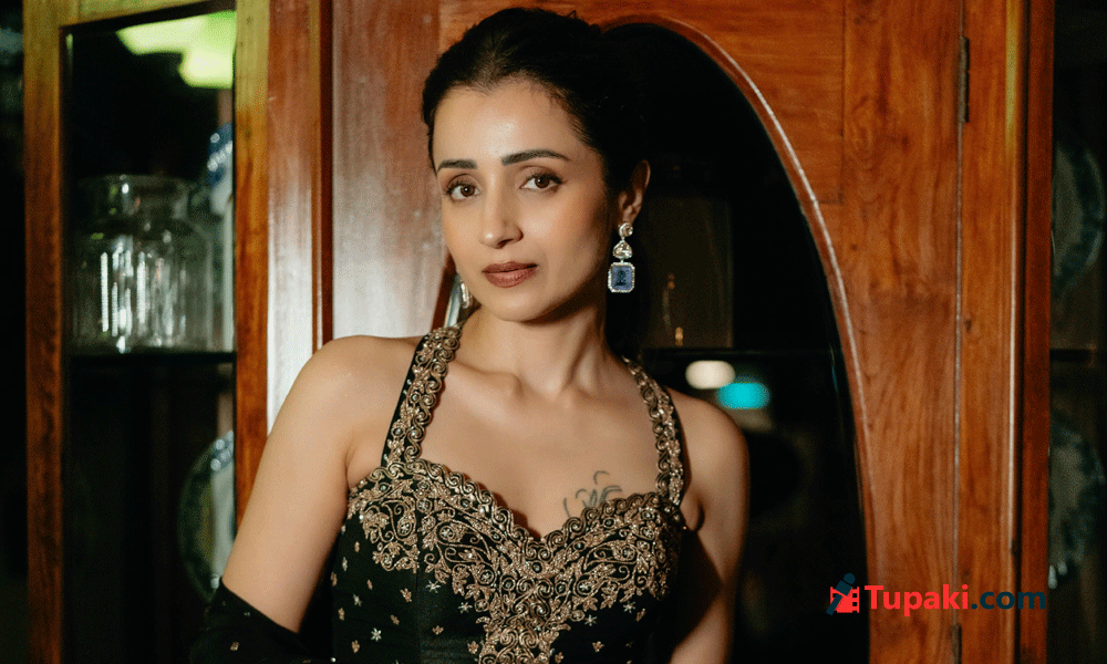 ఒక్క లుక్‌తో మ్యాజిక్… త్రిష కళ్లలోని ఇంటెన్సిటీకి ఫ్యాన్స్ ఫిదా!