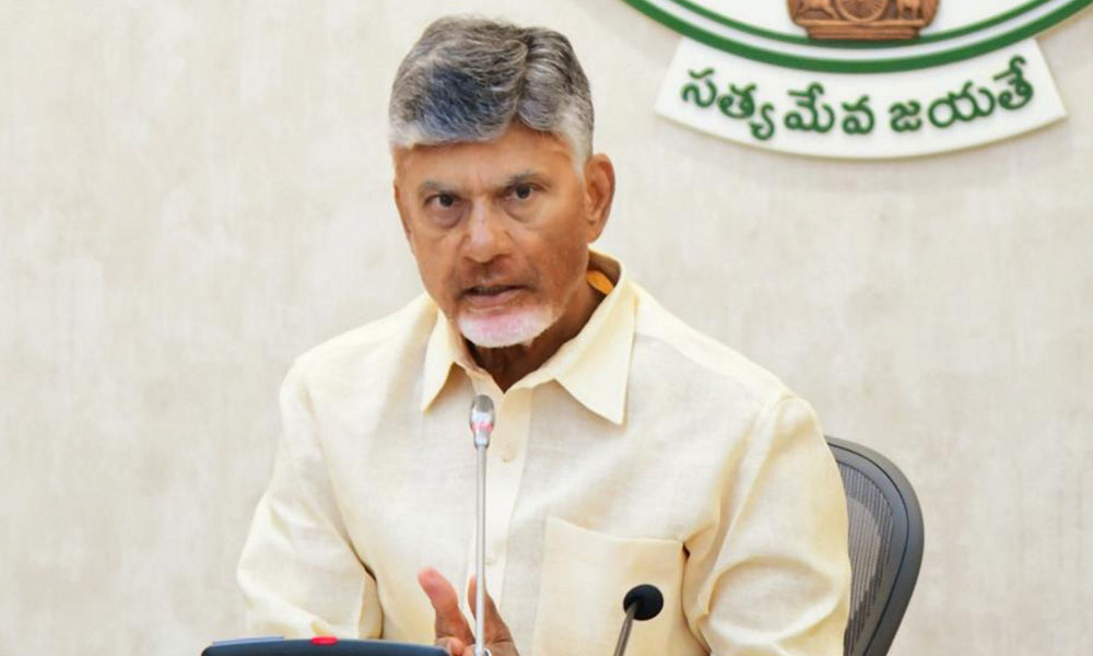 బాబుకు అమరావతికీ రాచ బాటేనా ?