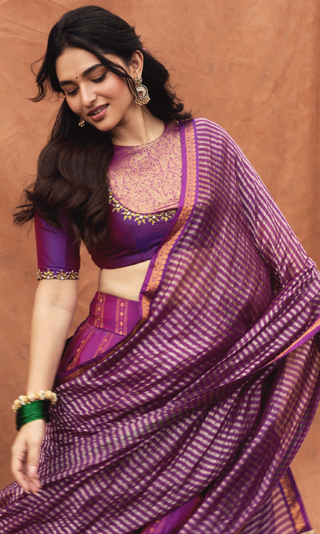 Kayadu Lohars Graceful Traditional Look Wins Hearts at Movie Launch Event
