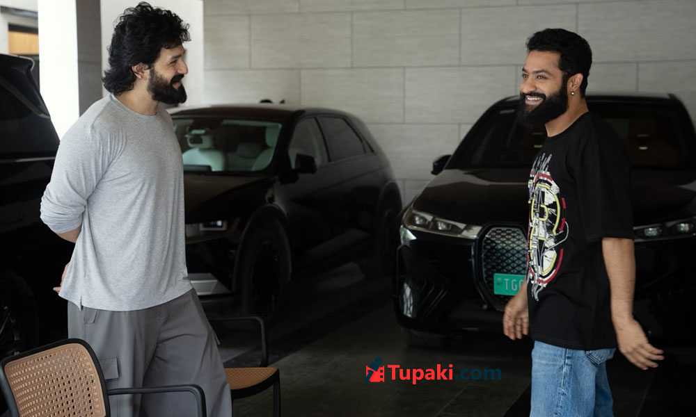 లెనిన్ కు తారక్ టచ్.. రిలీజ్‌కు ముందు హైప్ డబుల్!