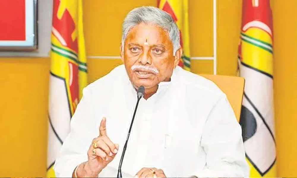 టీడీపీ సీనియర్ ఫ్యామిలీకి రెండు టికెట్లు కన్ఫర్మ్ ట ?