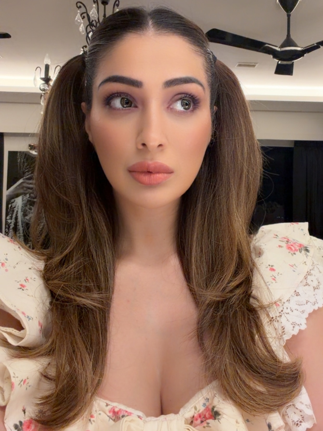 Raai Lakshmis Cute Selfie Look Wins Hearts With Her Playful Charm