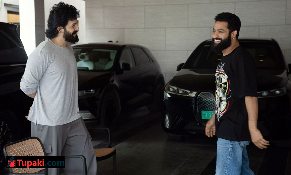 ఎన్టీఆర్‌ లుక్ మారింది గమనించారా?