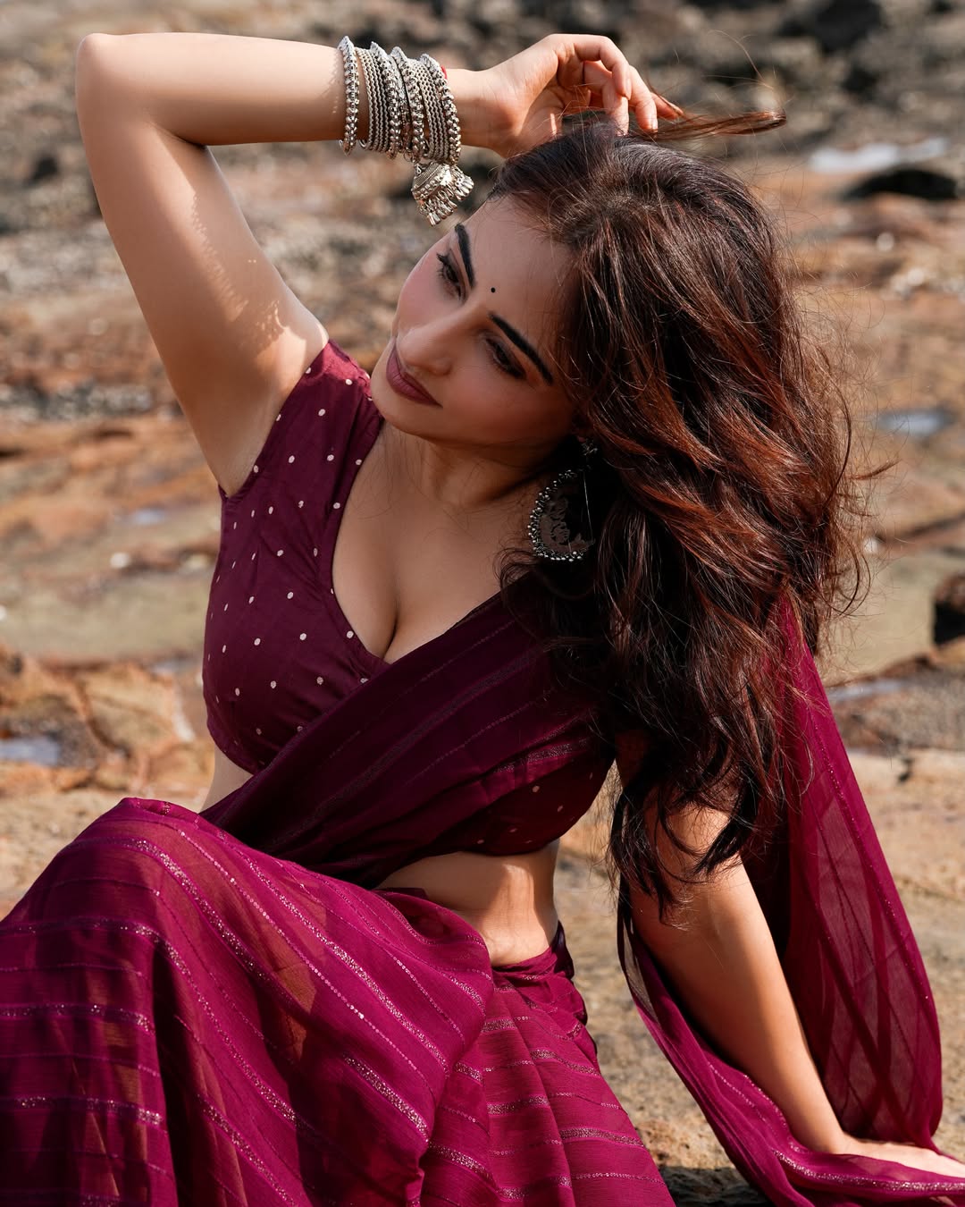 Niyati Fatnani’s Traditional Saree Style Captures Hearts