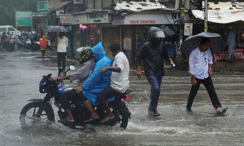 BO: Mumbai rains affected the rest of Luck