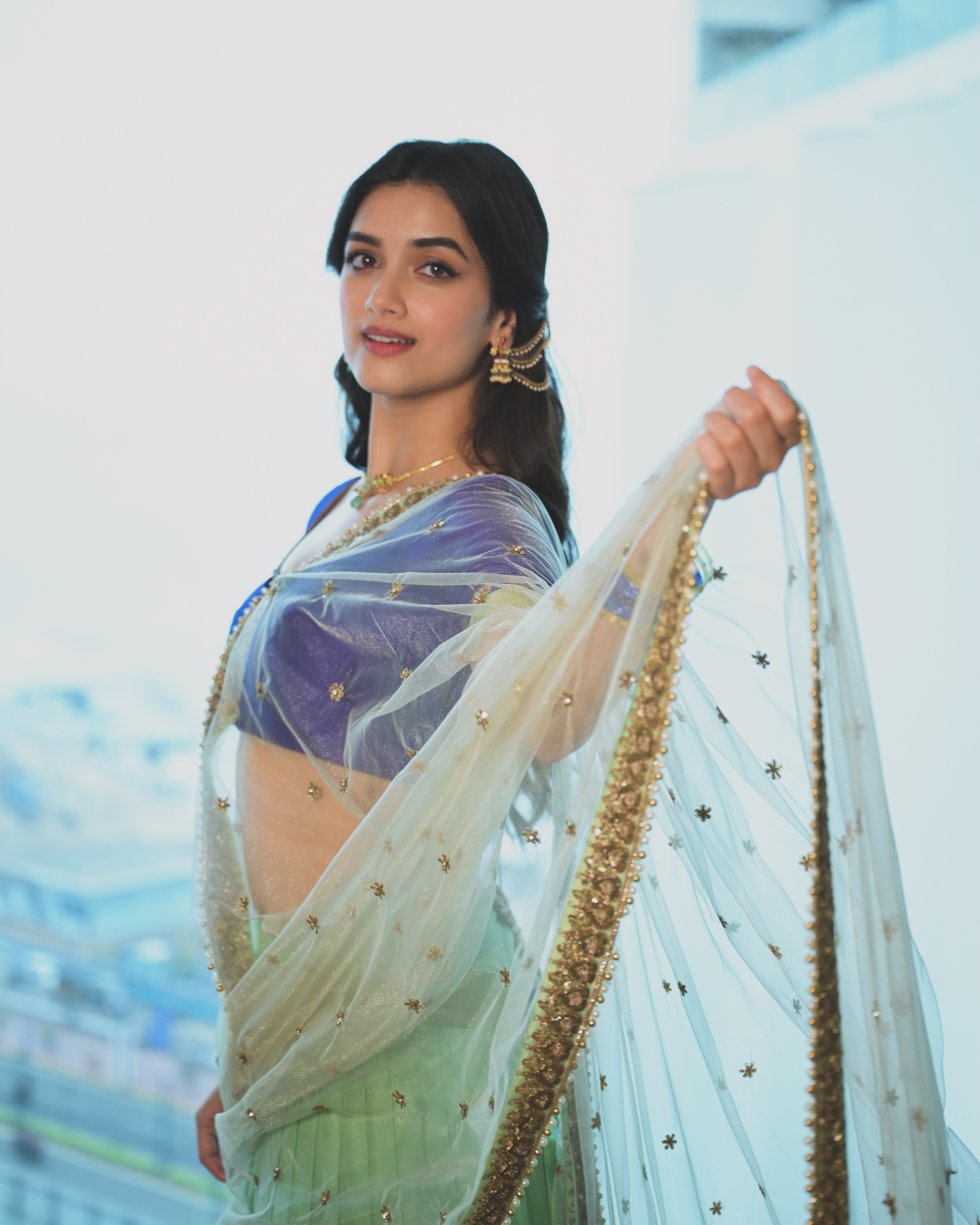 Bhagyashri Borse Lights Up the Frame in Ethereal Elegance