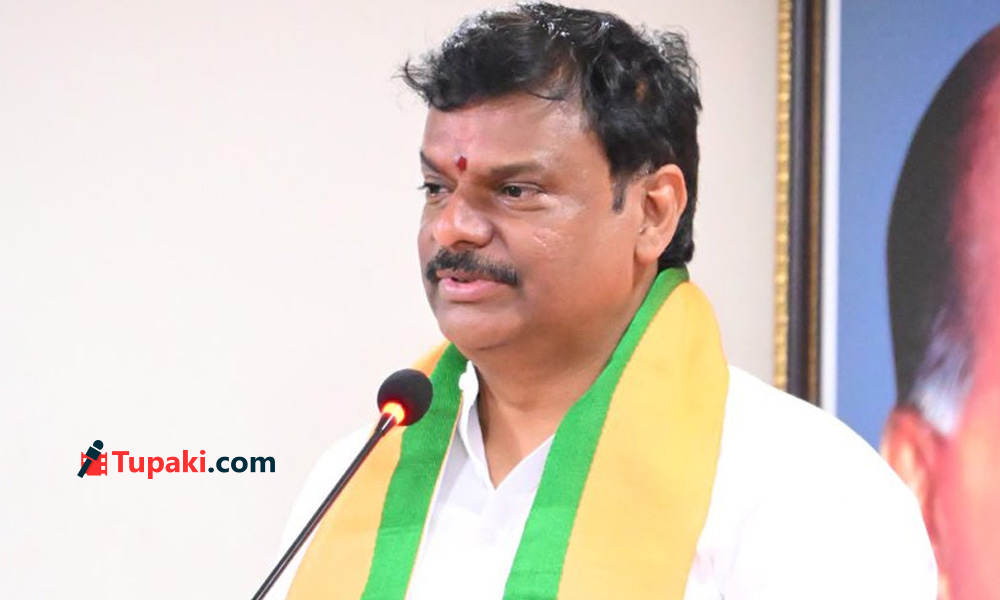 ఏడాది మాధవ్...బీజేపీ గ్రాఫ్ ?