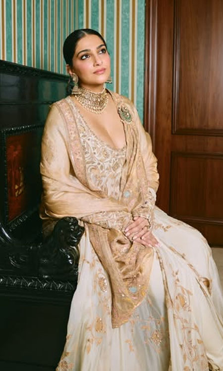 Sonam Kapoor’s Golden Glow: Family Wedding Magic & Bollywood Comeback