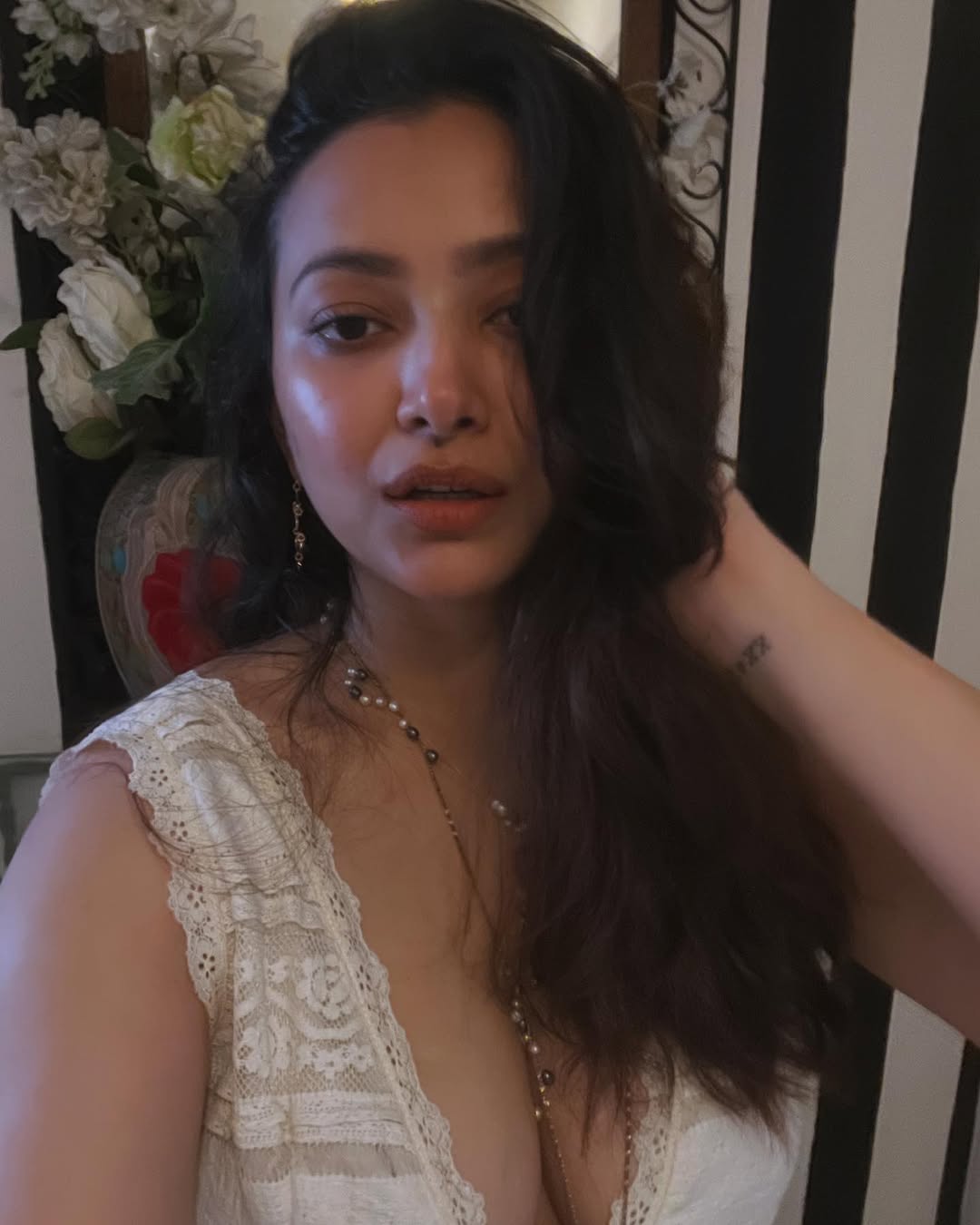 Shweta Basu Prasad Stuns in Elegant Ethnic Look