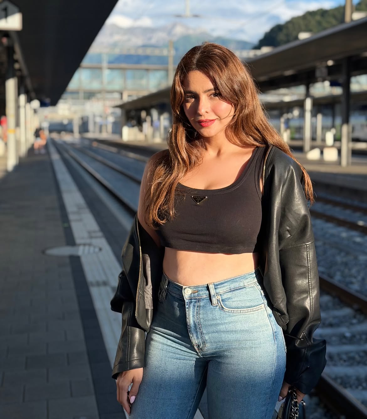 Aamna Sharif Radiates Confidence in Chic Switzerland Photoshoot