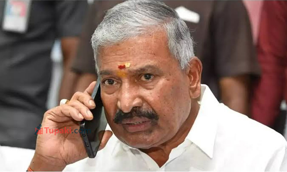 వైసీపీలో చక్రం తిప్పిన దిగ్గజ నేత సైలెంట్ మోడ్ లో ?