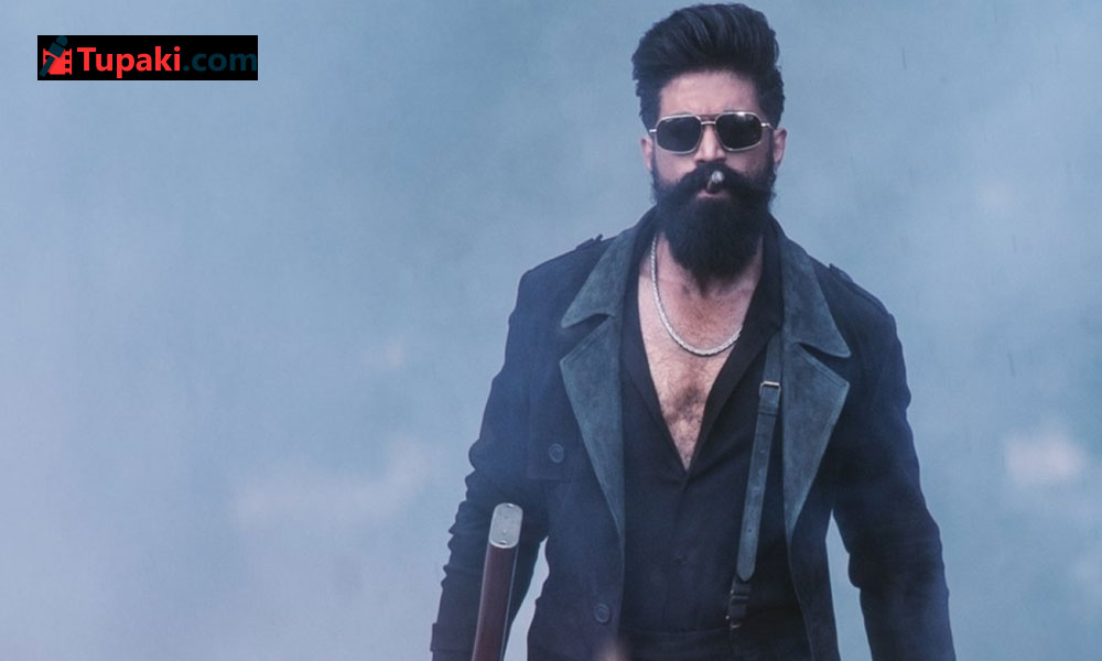 టాక్సిక్ విడుదలకు ముందే క్రేజీ అప్డేట్.. అందరి కళ్ళు దానిపైనే!