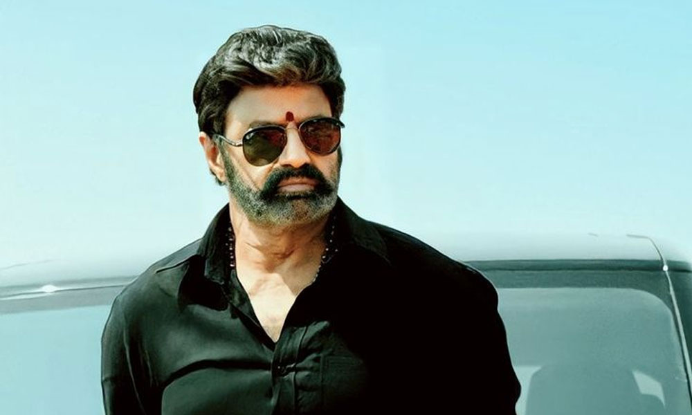 బాలీవుడ్ విలన్లతో బాలయ్య చేస్తున్న గ్లోబల్ బాక్సాఫీస్ ప్రయోగం ఇదేనా ?