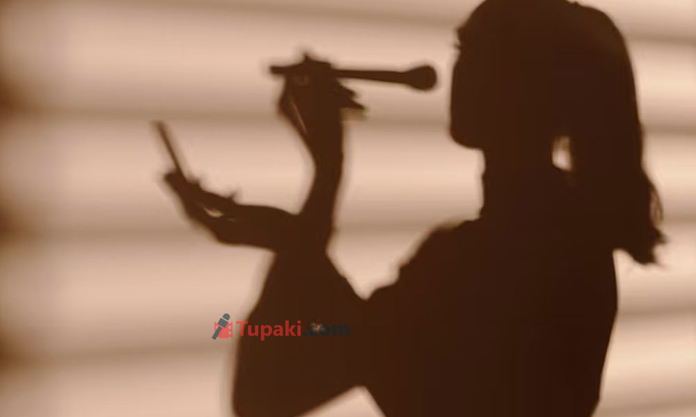 గ్లామర్ ముసుగు దాటి: నవతరం నటీమణులకు అసలైన పాఠాలు?