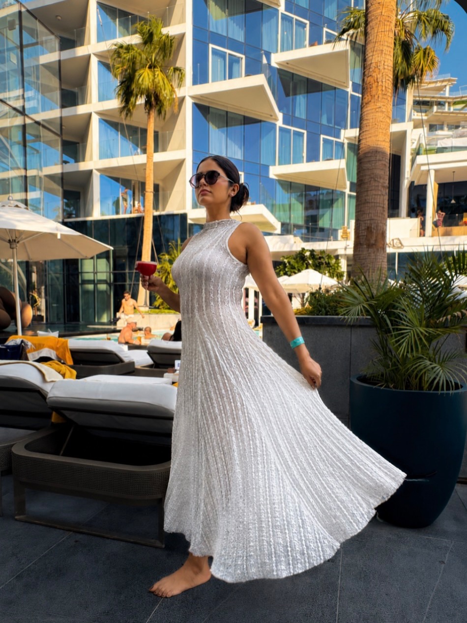 Pragya Nayan Sinha Stunning Fashion at Poolside