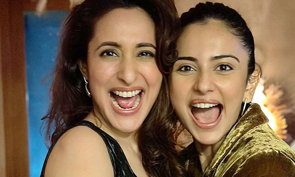 Good Friend Rakul Helps Pragya In Bollywood