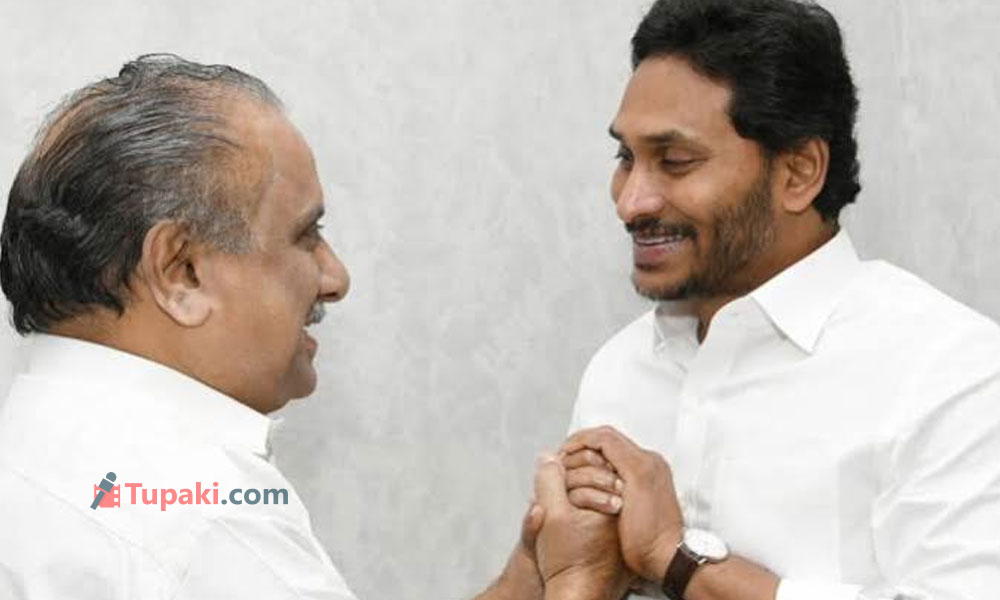 కిర్లంపూడిలో ముద్రగడకు నివాళి అర్పించనున్న జగన్