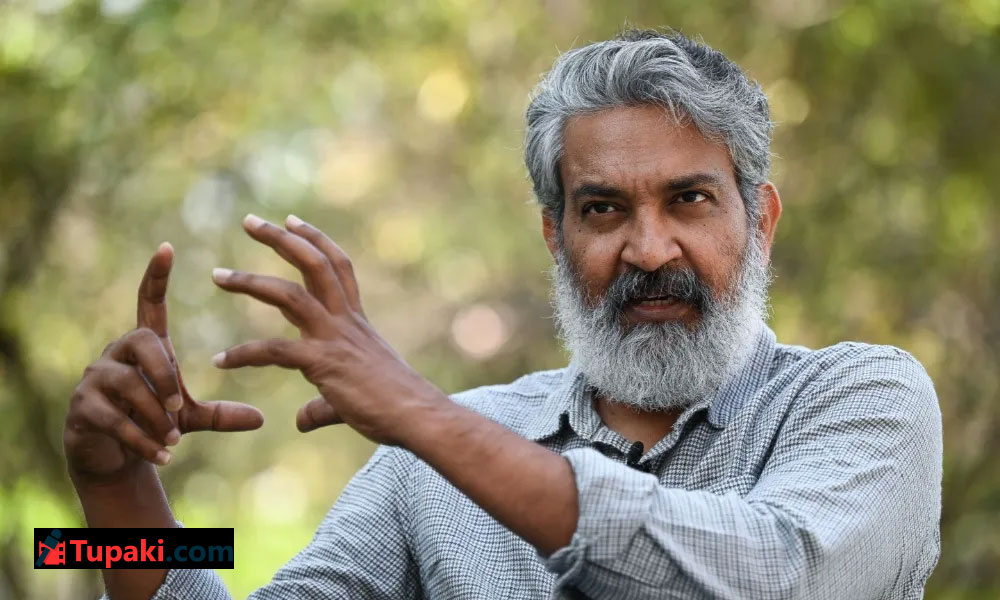 బిజినెస్ లెక్కలు.. జక్కన్న ఫోకస్ అక్కడే ఎందుకు?