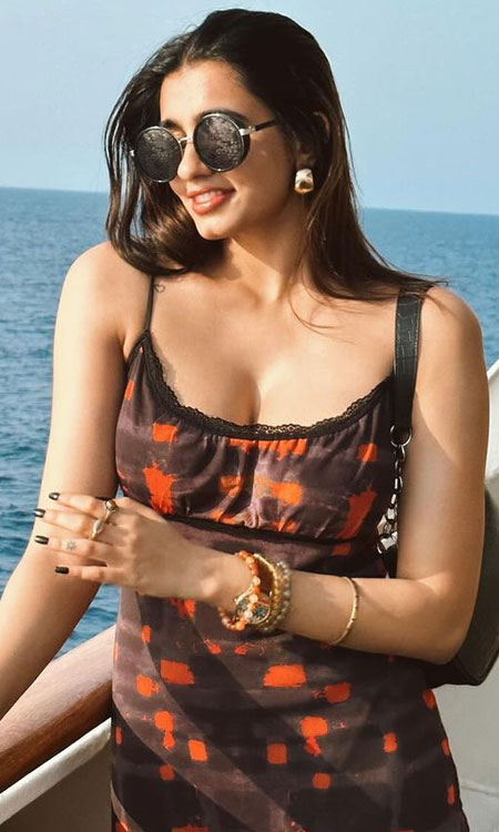 Maanasa Choudharys Stunning Sea-Side Photoshoot