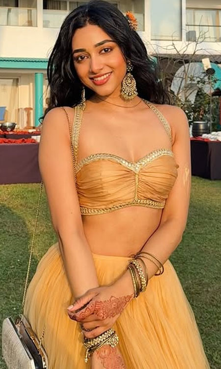 Preity Mukhundhan Blends Traditional Charm with Modern Grace