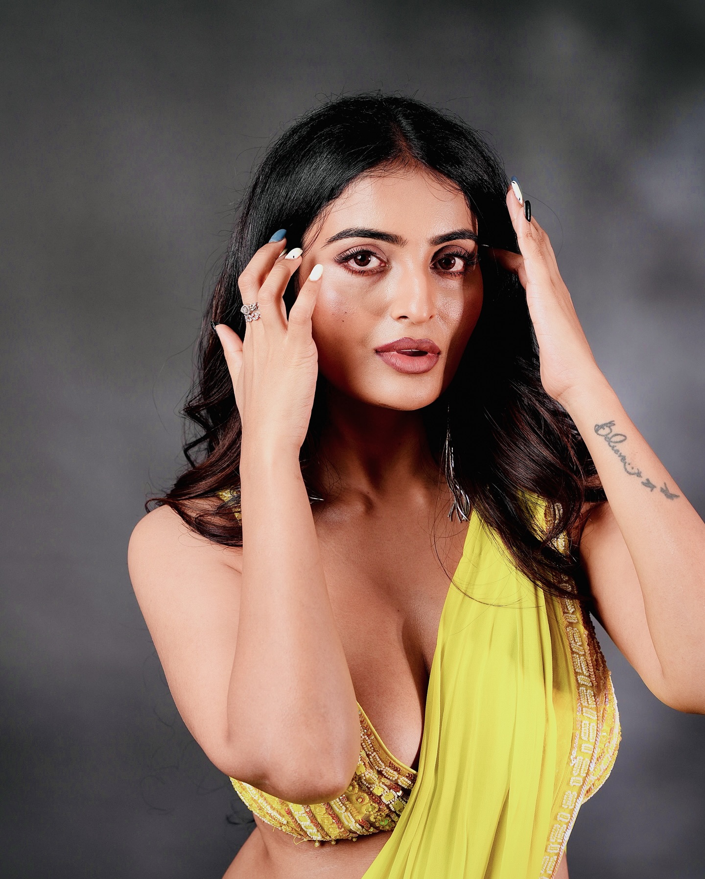 Ananya Nagalla’s Graceful White Saree Look – Timeless Beauty