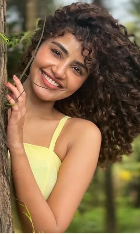 Anupama Parameswaran Mesmerizes with Her Signature Curls