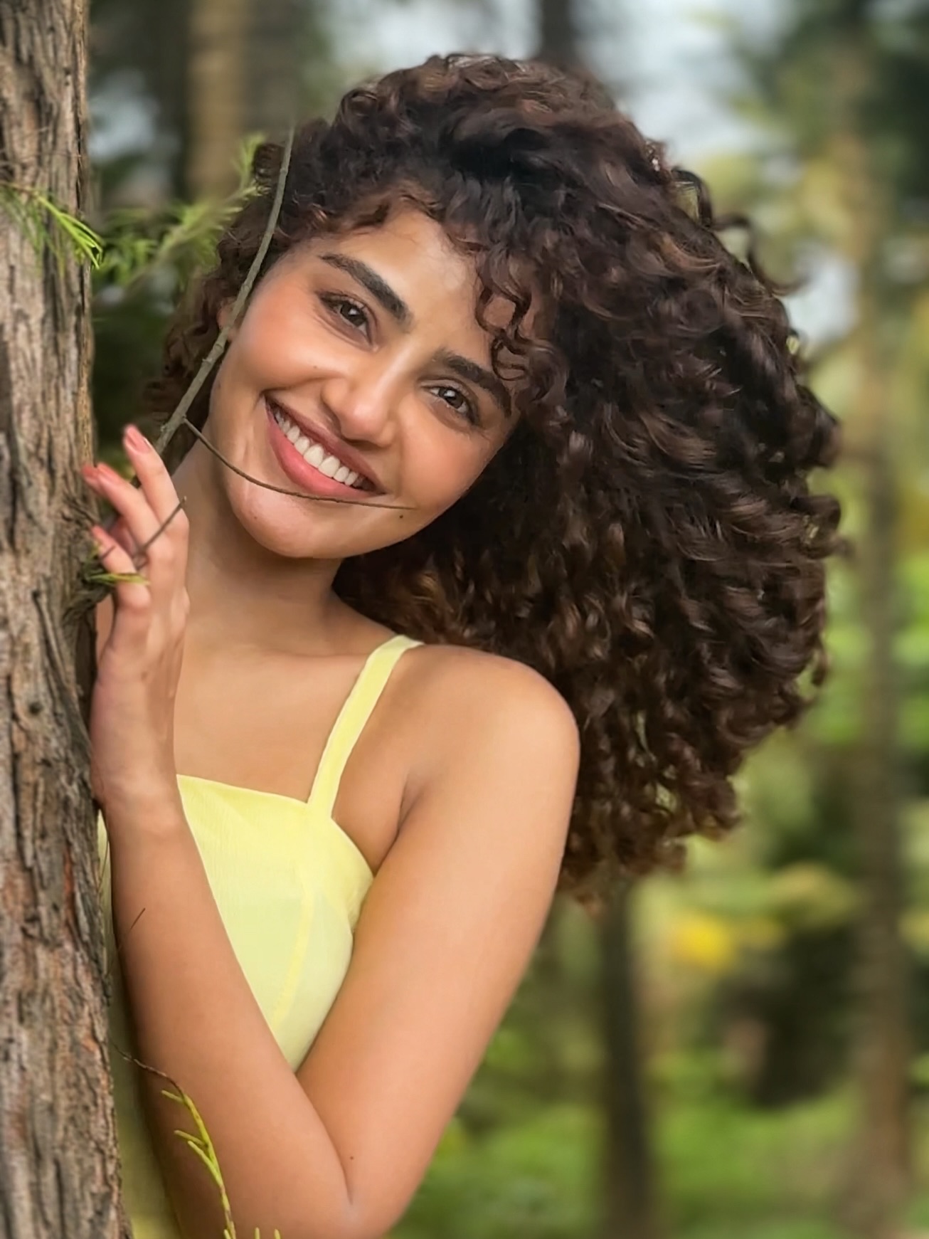 Anupama Parameswaran Mesmerizes with Her Signature Curls