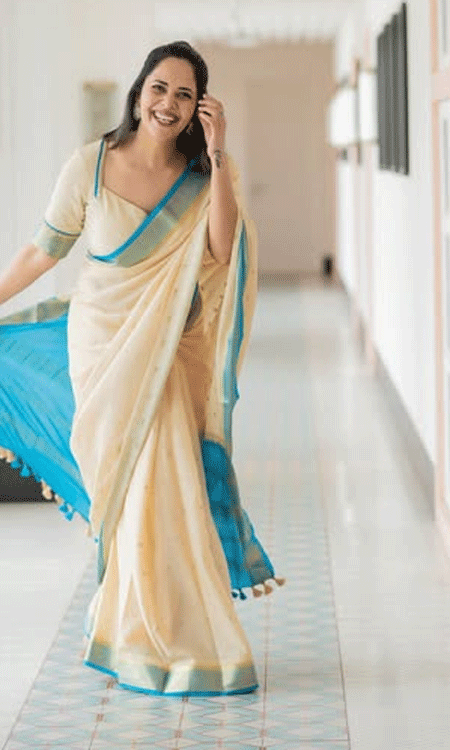 Anasuya Bharadwaj’s Joyful Saree Glow & Stellar Career