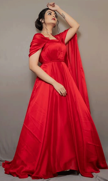 Crimson Elegance: Sreemukhi Shines in Dramatic Look