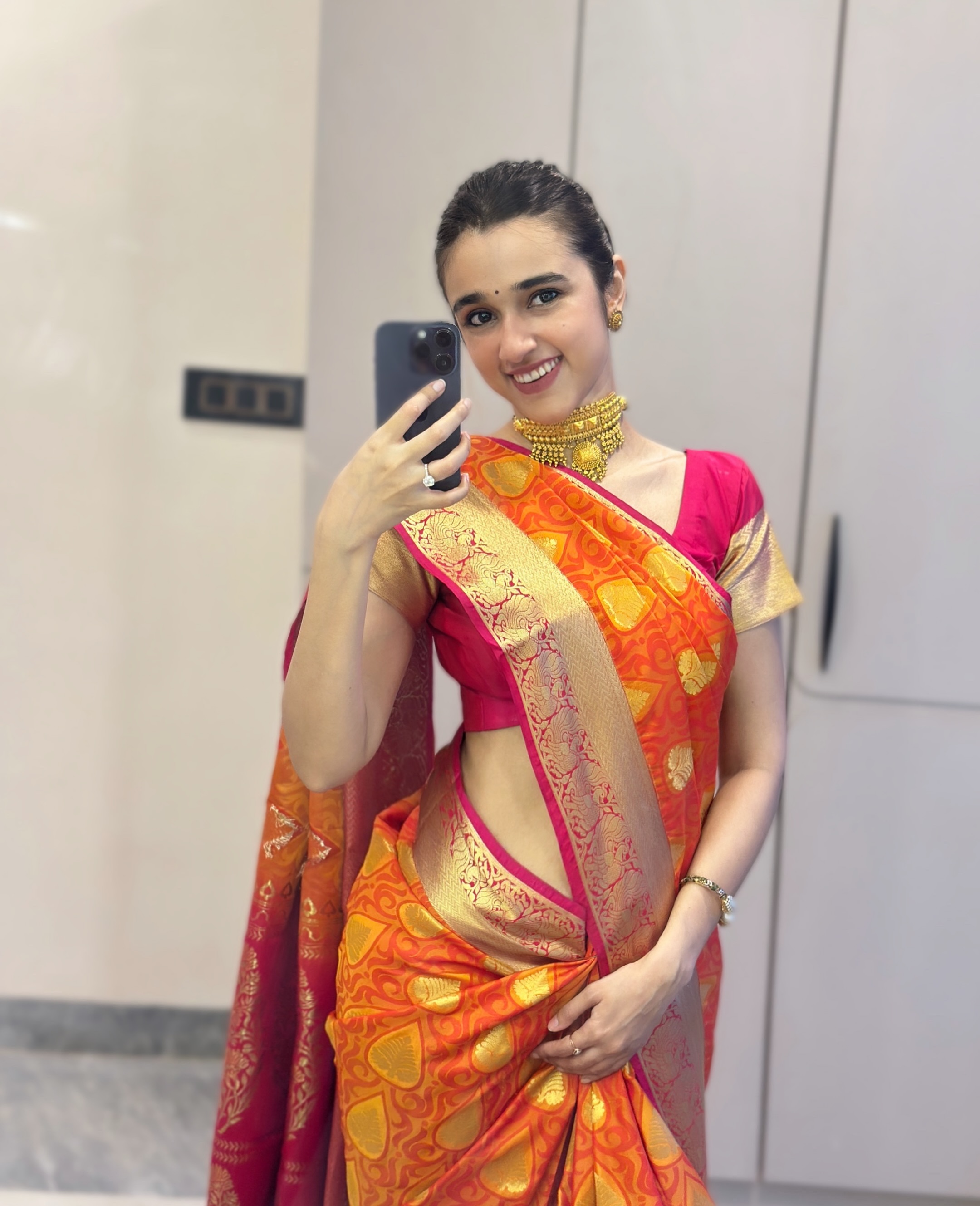 Nuveksha’s Timeless Saree Elegance: A Rising Star in South Cinema