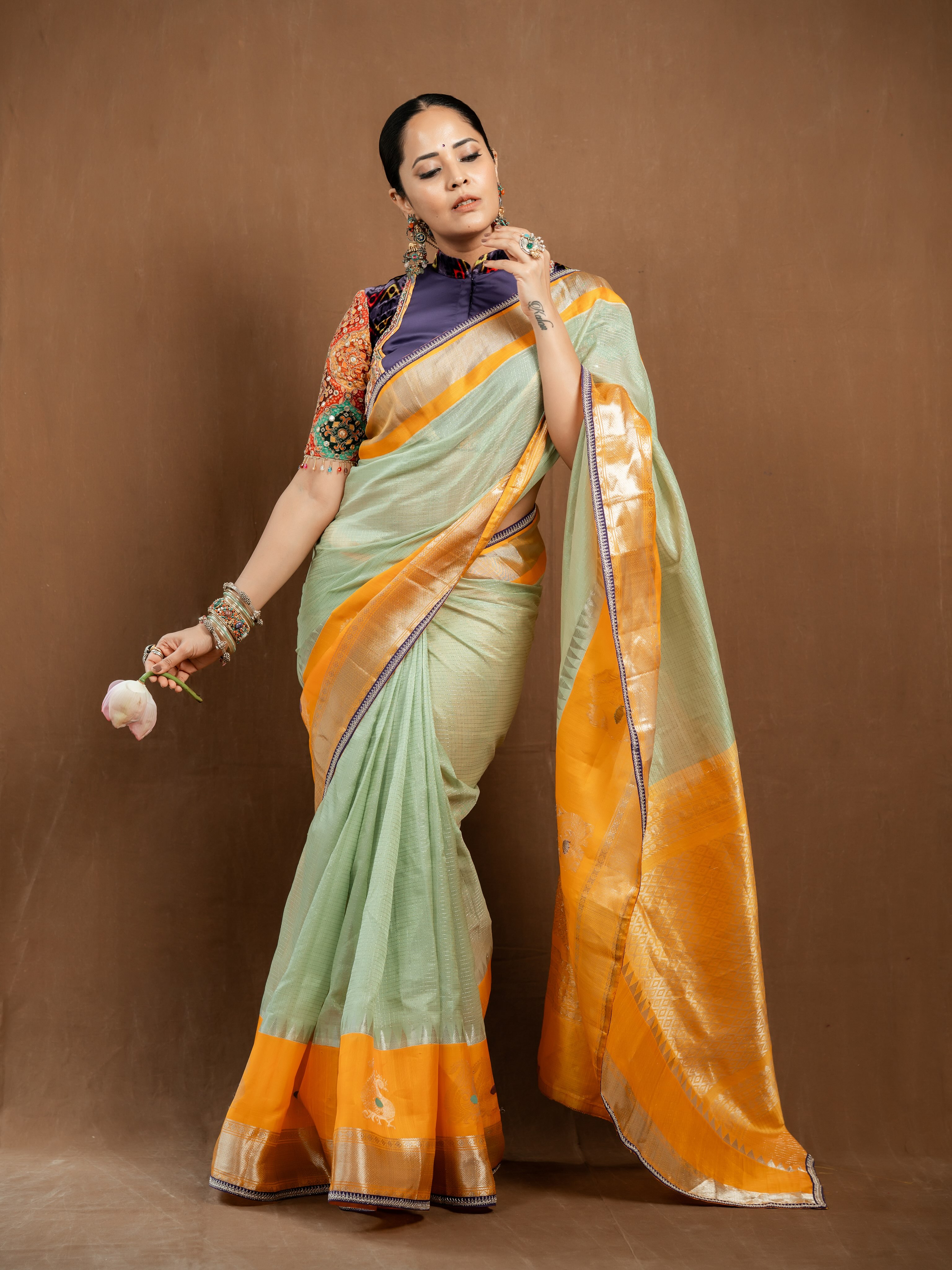 Anasuya Bharadwaj’s Six Yards of Attitude: Power & Elegance Personified