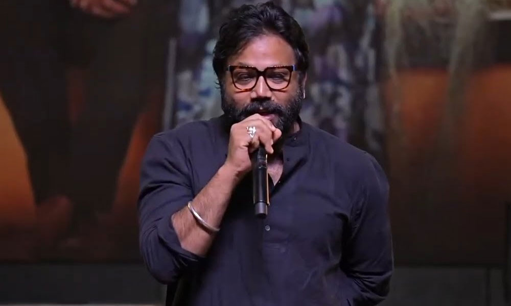 డైరెక్టర్ విజన్‌ కు ఫ్యామిలీ సపోర్ట్.. వంగా ఫార్ములా ఇదేనా?