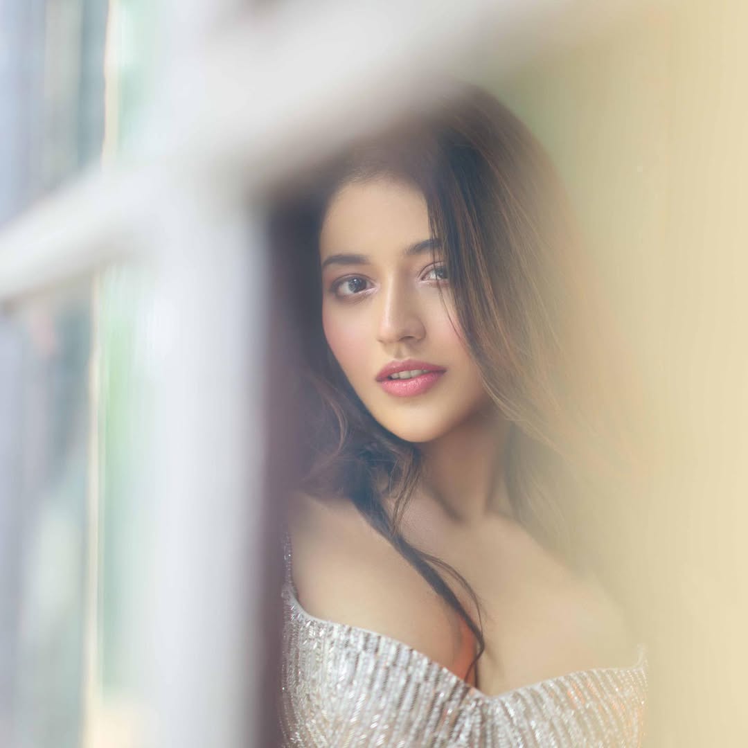 Priyanka Jawalkar Impresses with Stunning New Fashion