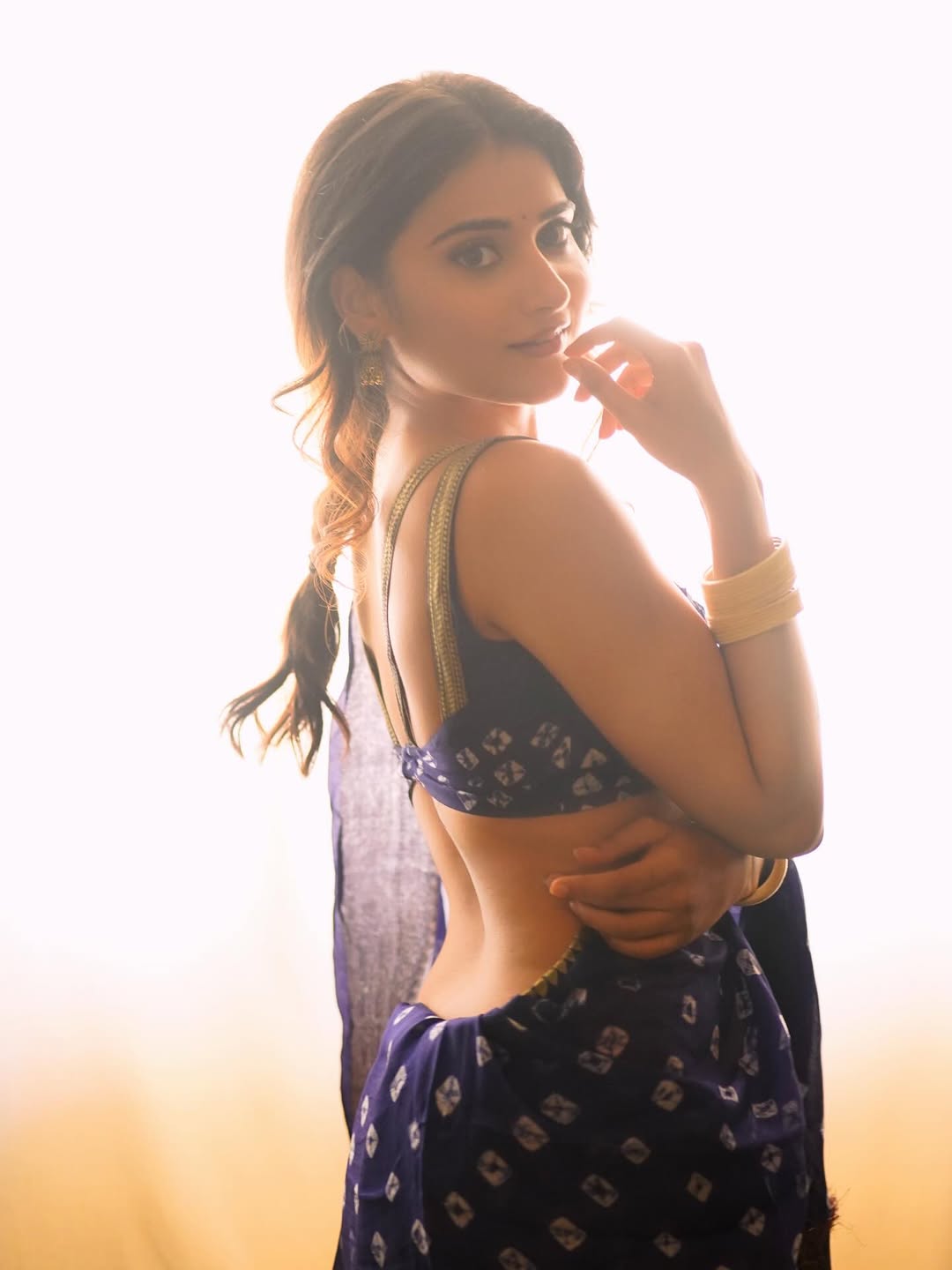 Prisha R Singh's Latest Glamorous Appearance