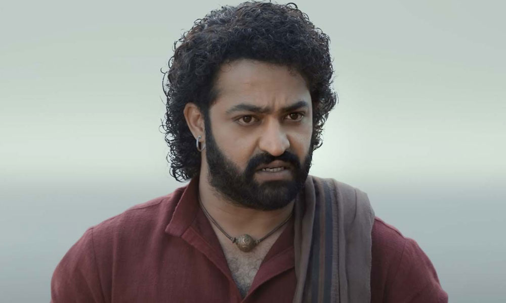 దేవర : మిడ్‌ నైట్ షో నిద్ర వల్ల తప్పు జరిగిందట!