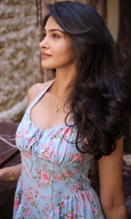 Manasa Varanasi Stunning Blue Dress Look Creates New Buzz Online