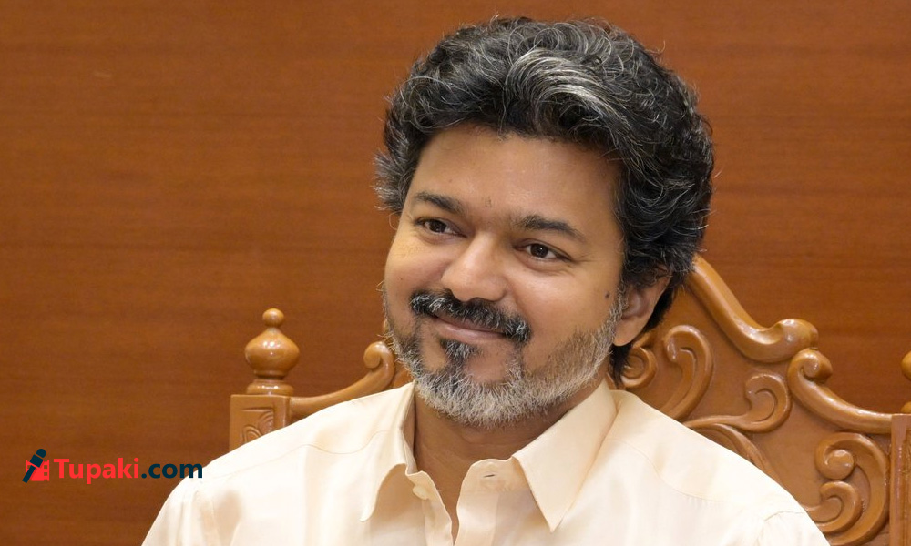 దళపతి భయపడుతున్నారా? తమిళనాట హాట్ టాపిక్