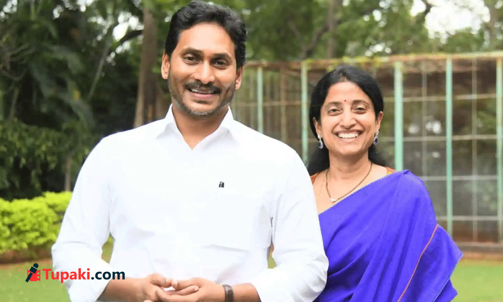 జగన్ తరువాత ఆమె...నంబర్ టూ పోస్టులోకి ?