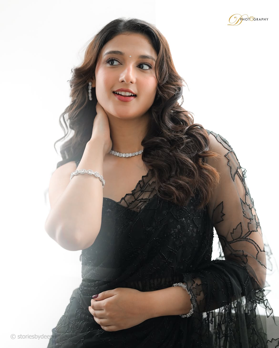 Ritika Nayak Mesmerizes Fans with Her Elegant Black Outfit