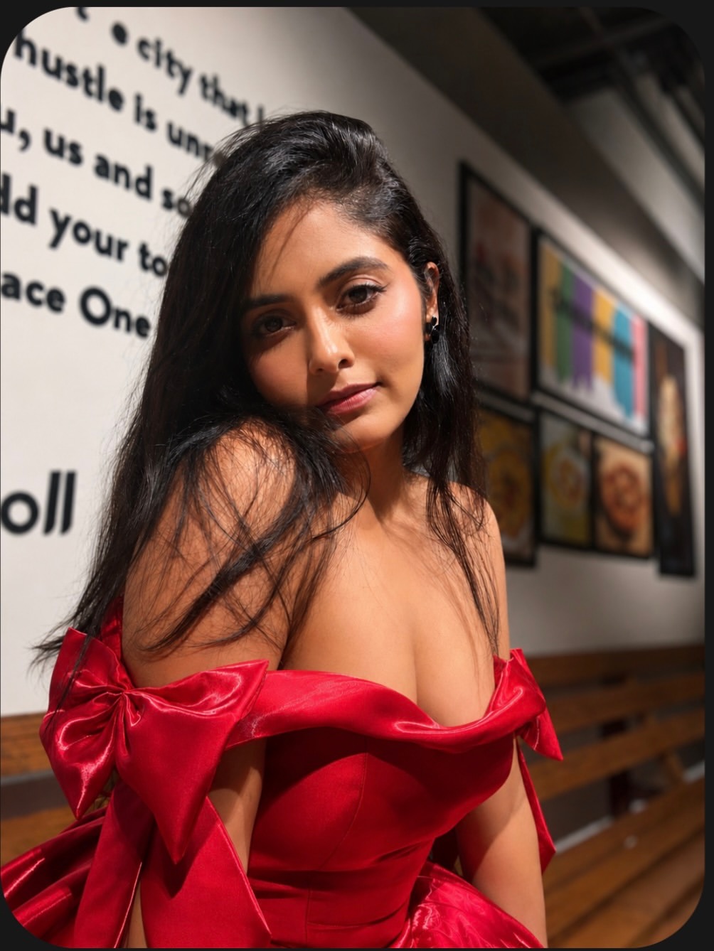 Pragya Nayans Stylish And Captivating Look